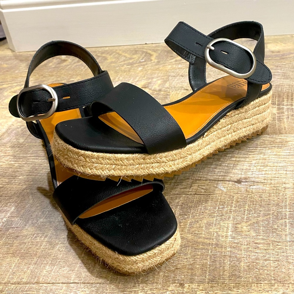 Black sandals
